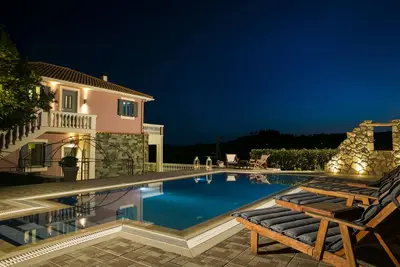 Image de Villa Athinais - Détendez-vous dans la nature, piscine privée, barbecue