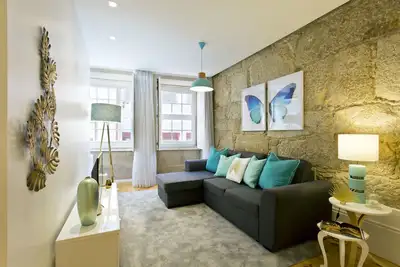Image de Nouveau et élégant appartement haut de gamme dans le centre-ville de Ribeira Dock