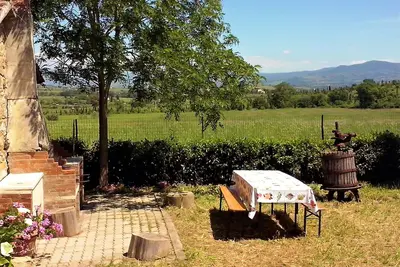 Maison Toscane Privée Jardin Belles Vues 90m2 centrl loc'n Long Stays Availbe
