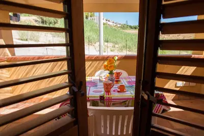 Image de Appartement 3 lits, 190 mètres de la mer, wi-fi, d'un court de tennis \/ football