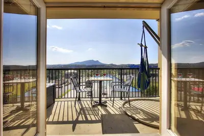 Image de Lisa's Mtn Blessing 79-149 $ Balançoire pour hamac et vue sur la montagne. King, Ada Acc