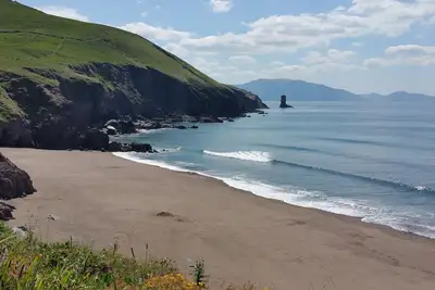 Image de Superbe maison de luxe sur la plage avec des vues spectaculaires sur l'océan et la baie de Dingle!