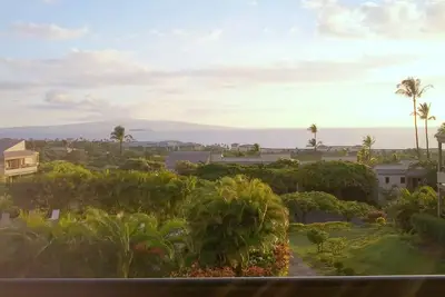 Image de Vue spectaculaire sur l'océan, cadre serein. . . Style de vie relaxant