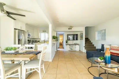 Vue sur l'océan, barbecue, planche de surf, équipement de plage! 2 pâtés de maisons de la plage \/ restaurants