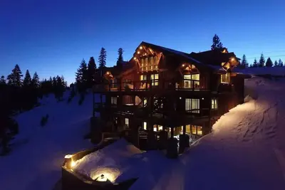 Image de 8 chambres à coucher principales, plus de 11 salles de bains, bain à remous, sauna, hammam, vues panoramiques