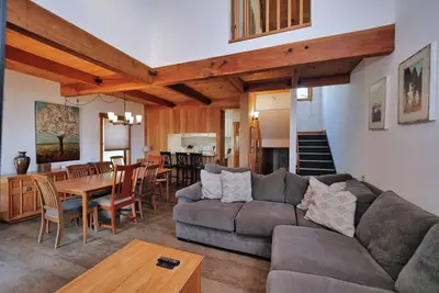 Image de 4bd / 3ba Northshore Condo Lakeview 2 Master Suites peut accueillir jusqu'à 8 Great Value