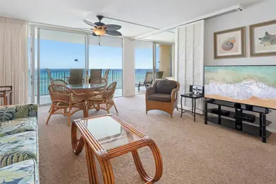 Vues panoramiques spectaculaires sur l'océan! 2 Bdrm \/ 2 Bth Spring \/ Summer Savings!