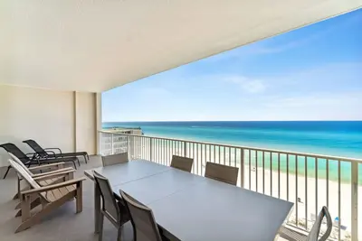 Image de Directement sur la plage Condo, Great Value & Prix, Chaises de plage gratuites et Wifi