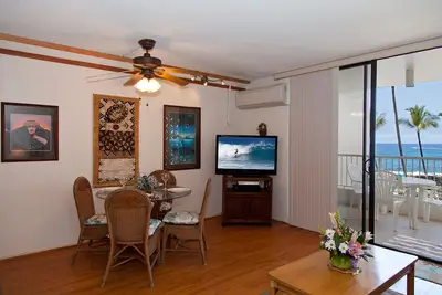 Image de Condo 1 chambre avec vue sur l'océan et récif de Kona - Récent rénovation et climatisation partout - WiFi gratuit