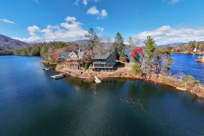 Image de Meilleur emplacement sur le lac! Vues fantastiques sur le lac tranquille Santeetlah En Smokey Mtns