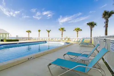 Image de Hou la la! 23-27 mai Ouvert! \"Perdido Sun\" Superbe Condo au 3ème étage, piscine et spa