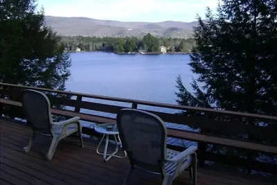 Image de Waterfront Winnipesaukee Lake House avec quai, terrasse et vues
