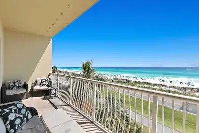 Image de Beach Retreat 306 maintenant ouvert en mai! Service de plage