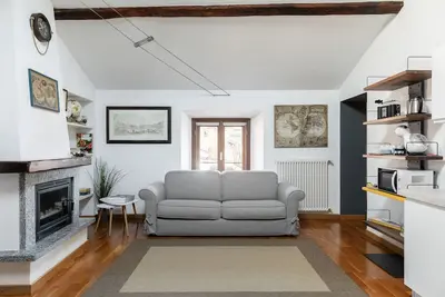 Image de La fascinante maison confortable Barbagialla est un Apt. dans le centre historique de CĂ´me