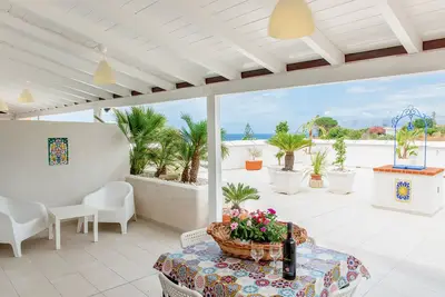 Image de Splendide appartement dans une villa à 150 mètres de la plage