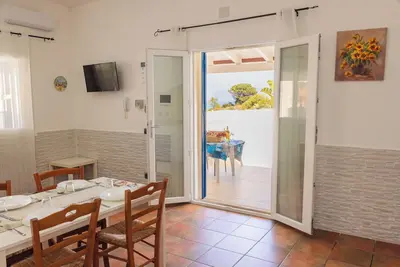 Image de Appartement Dans Villa À 150 MÈTRES De La Plage Wifi Location De Voiture Gratuite