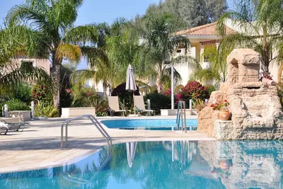 Image de Appartement de luxe de 2 chambres avec vue sur les jardins luxuriants et les piscines. Avec spa et salle de gym pour les clients