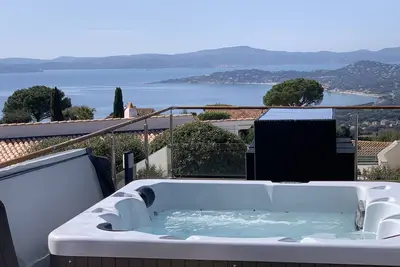 Image de Vue mer St-Tropez spa\/ piscine chauffée avril à octobre