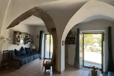 Image de Luberon maison de village entière 2/6 Personnes, lac à 2000m