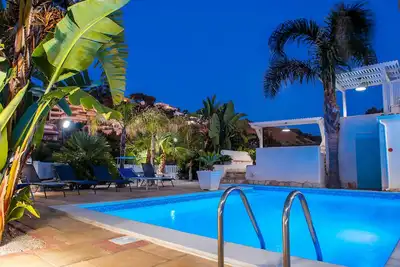 Image de Villa Avec Piscine 3 Chambres 3 Salles De Bains Wi Fi 10 Lits Location De Voitures