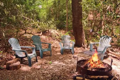 Image de Cadre boisé - Ruisseau de montagne - Véritable cheminée - Intimité