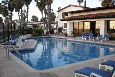 Image de Communauté fermée avec Oceanview Villas - Sandy Beach Access - Great Location! 99 $