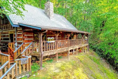 Image de Tarifs de grande saison - séjournez dans une authentique maison en bois rond avec Netflix gratuit!