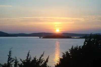 Image de Été 195 $ / nuit, Condo Luxue Lakefront, 2 Lits Rois / 2 sdb, 10 min à Branson