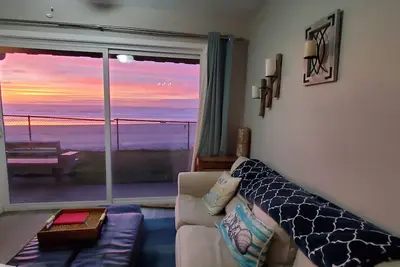 Image de Sea Gypsy Condo rez-de-chaussée / directement sur la plage