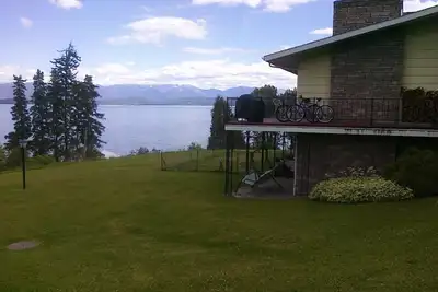 Flathead Lake Home-Views-2 Kayaks-FirePit-Comfort-Massage Chair