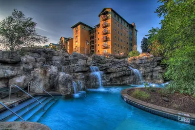 Image de Riverstone Resort-2bd \/ 2bth Condo de luxe w \/ Lazy River \/ Piscine intérieure \/ n ° 1 Spa Resort! !
