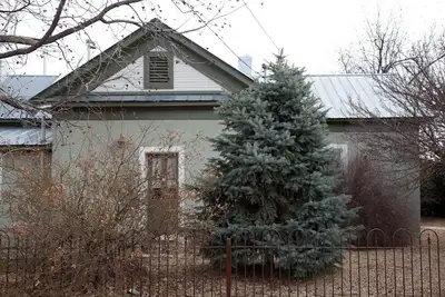 Image de Austinite Marfa: Beautiful Adobe Minimalist, Walk to Downtown