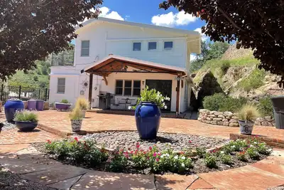 Image de Dragoniew Retreat: 4 Bed 2 Bath Luxury Home, vues, bain à remous pour 2, 4 zones de patio