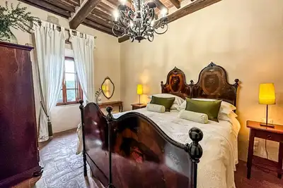 Image de Parfait pour les couples - Belle propriété médiévale romantique du 11ème siècle - WiFi