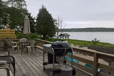 Image de Romantique Orléans Waterfront Cottage!