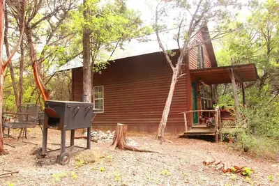 Image de dort Secluded Firehouse Cabin 7