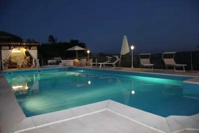 Image de Appartement Dans Villa Avec Piscine Au Sel, CHAUFFÉ, Vue Spectaculaire! ! !