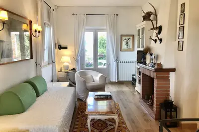 Image de Rome: appartement -4 pièces - 4/5 personnes: Maison avec piscine et jardin