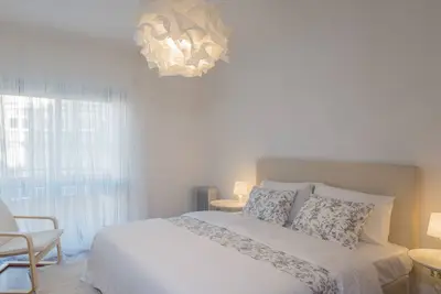 Image de Music House Apt - 3 chambres apt avec garage gratuit. Idéal pour les familles