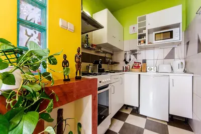 Image de L'emplacement est fabuleux. Désinfection avec Ozone. Nespresso,