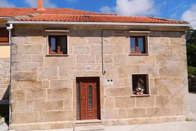 Image de Casa Cuadrante - Petite maison en pierre restaurée