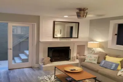 Image de Adorable et abordable! 1 Br! ~ ~ WiFi Marche pour la plage et des commerces