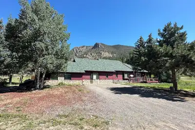 Image de Maison parfaite pour s'amuser en plein air, grandes réunions de famille