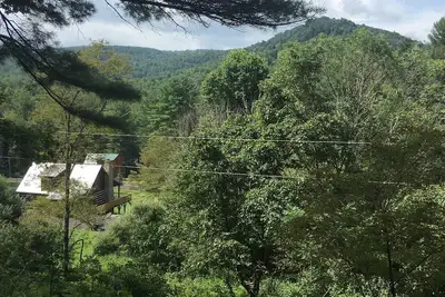 Image de Blue Ridge Getaway-Détendez-vous sur le porche - Faune Galore!
