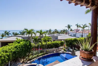 Image de Marcher à la Palmilla! Caleta Villa - Le paradis vous attend! Piscine privée, spa et plage!