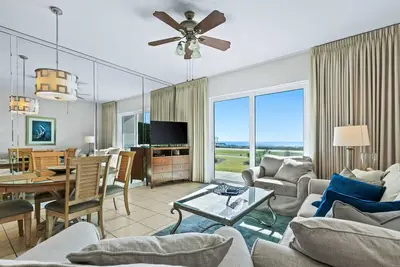 Image de Beach Retreat Unit 105 4 mai maintenant ouvert! ! ! Plage Service Dog Friendly