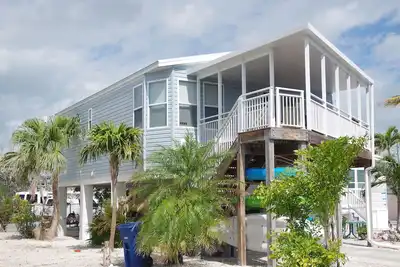 Image de Oceanside Resort: Kayaks, WiFi gratuit, A \/ C, Grill extérieur, Terrasse surélevée, 24h \/ 24