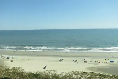 Image de Magnifique condo en bord de mer de Margate - location mensuelle de janvier et février disponible