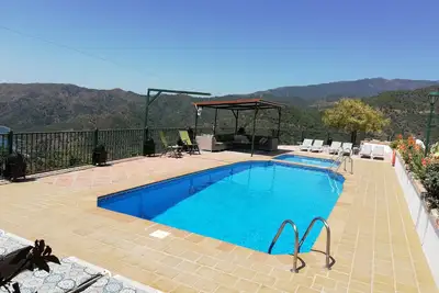 Image de Fantastique Villa Avec Piscine PRIVÉE Et Jardin À Istan PRÈS De Marbella