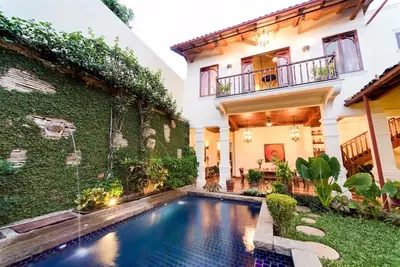 Image de Casa Blanca, belle villa restaurée de 250 ans. Oasis au coeur de Grenade